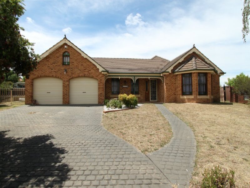 18 Darcy Place, Bathurst, NSW 2795 Property Details