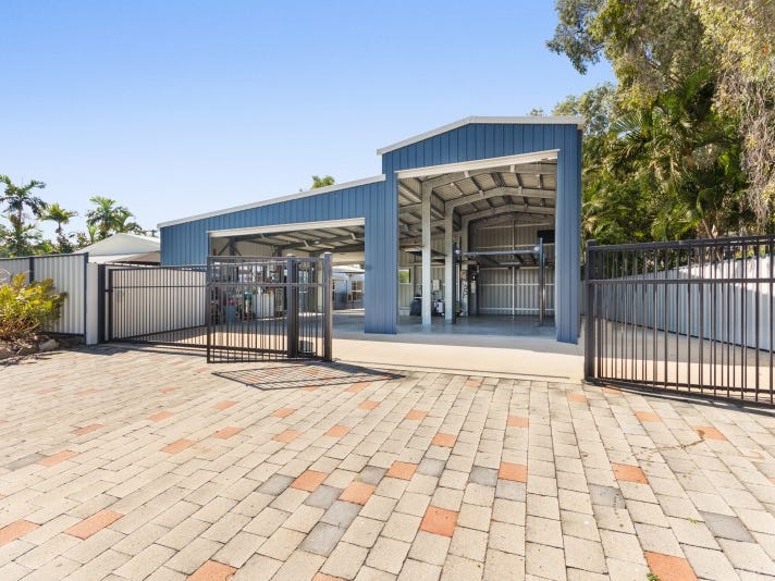 81 Coutts Drive, Bushland Beach, QLD 4818