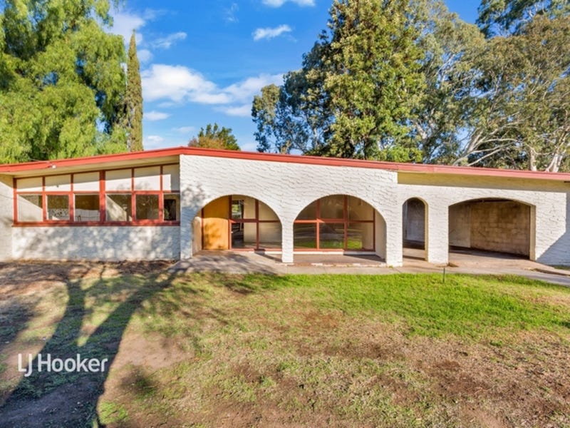 1 River Valley Drive, Windsor Gardens, SA 5087