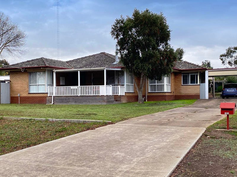 14 McCallum Street, Carisbrook, Vic 3464 Property Details