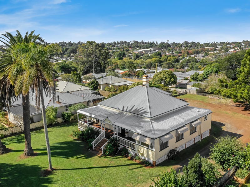 40 Ramsay Street, South Toowoomba, QLD 4350