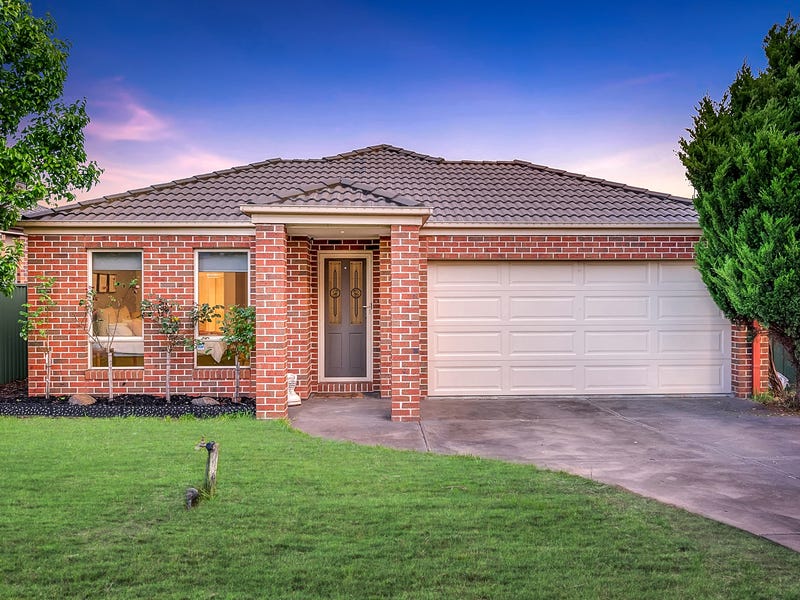 8 Penola Place, Craigieburn, Vic 3064 - Property Details