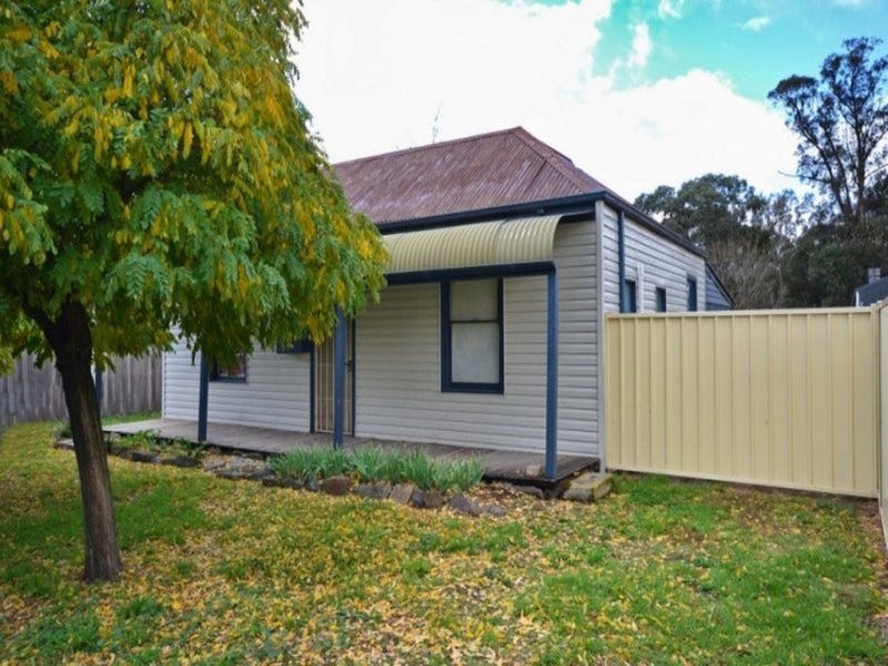 10 The Parade, Mansfield, Vic 3722 Property Details