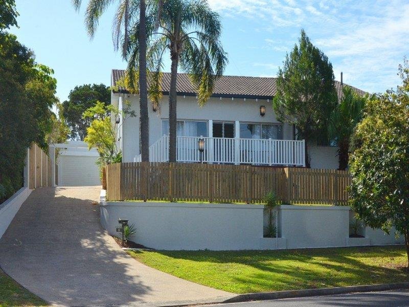 8 Brighton Parade, Southport, Qld 4215 Property Details