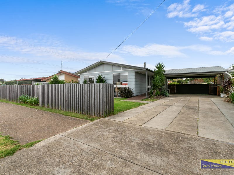 Houses for Sale in Lakes Entrance, VIC 3909