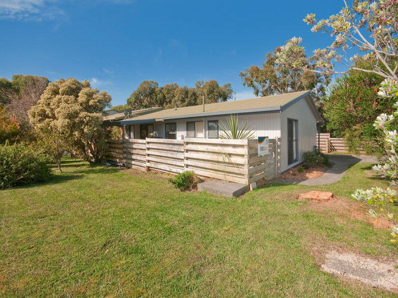 2/30 Street, Marengo, Vic 3233 Property Details