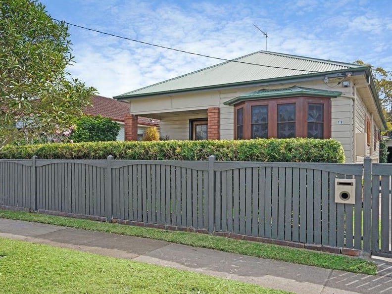 19 Street, Mayfield West, NSW 2304