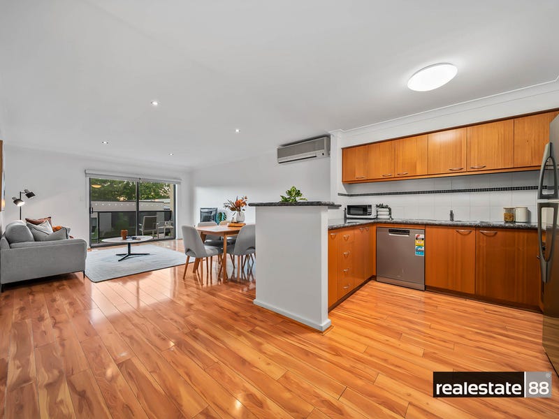 31/122 Mounts Bay Road, Perth, WA 6000 Property Details