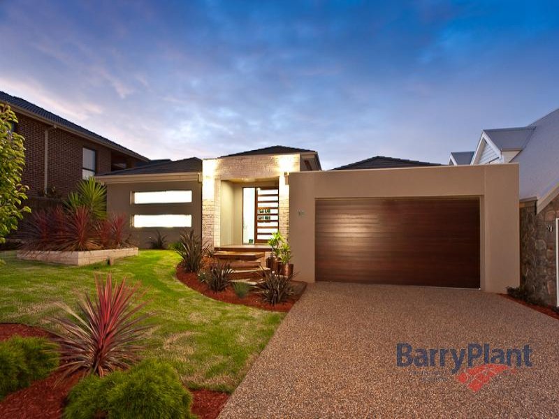 48 Langmore Lane, Berwick, Vic 3806 Property Details