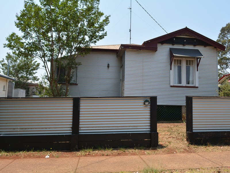 712 Ruthven Street, South Toowoomba, QLD 4350