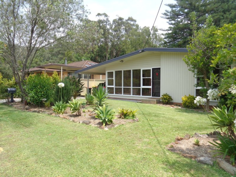29 Golden Avenue, Point Clare, NSW 2250