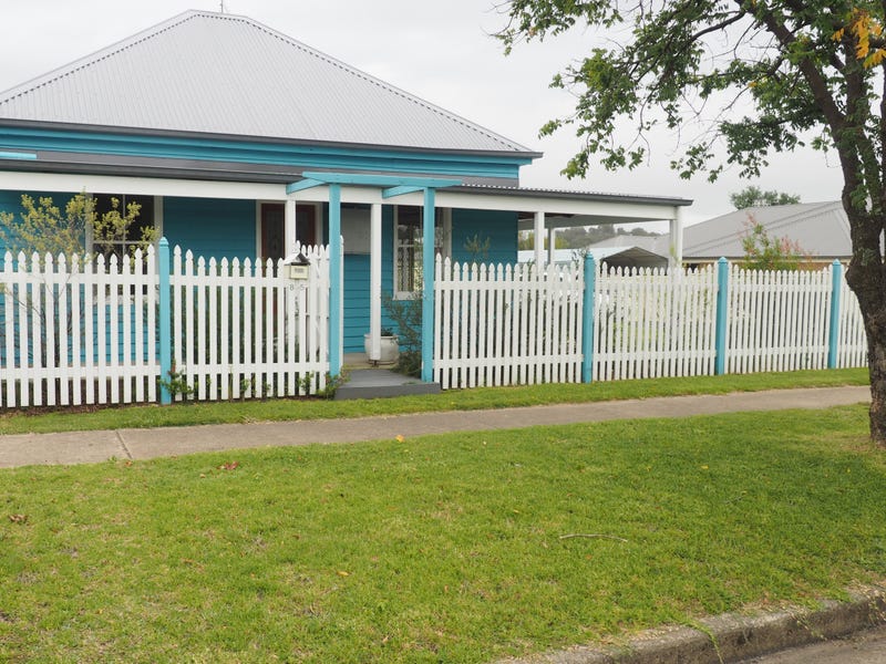 85 Bridge Street, Uralla, NSW 2358 Property Details