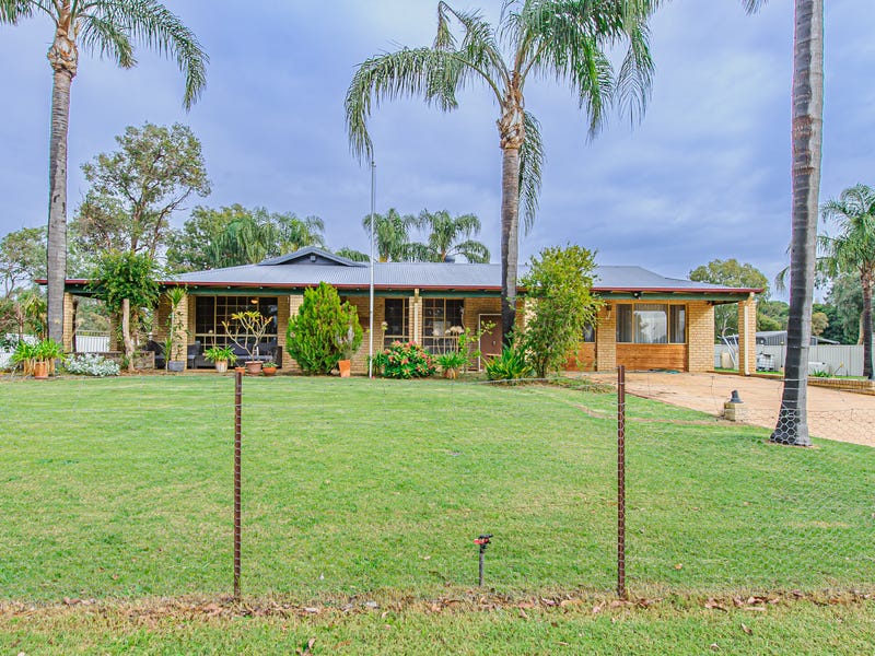 195 Carl Street, Muchea, WA 6501 Property Details