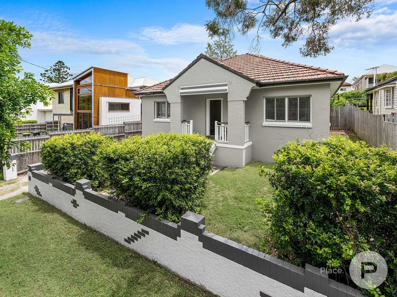 12 Woodrow Drive, Coorparoo, Qld 4151 Property Details