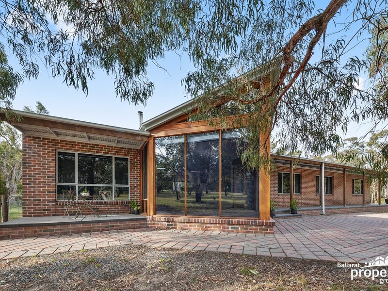 220 Blackberry Lane, Haddon, Vic 3351 Property Details