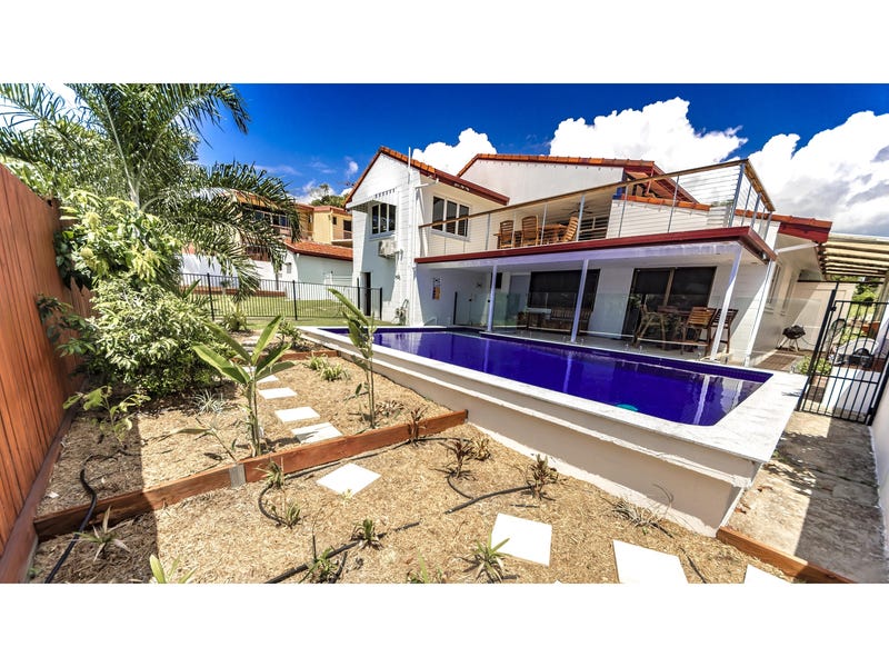 6 Saint James Drive, Belgian Gardens, Qld 4810