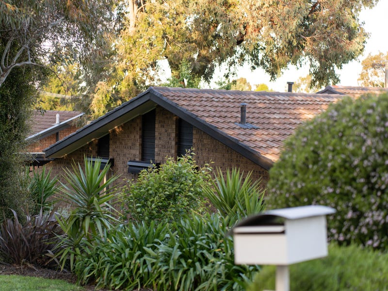 6 Slessor Crescent, McKellar, ACT 2617 Property Details