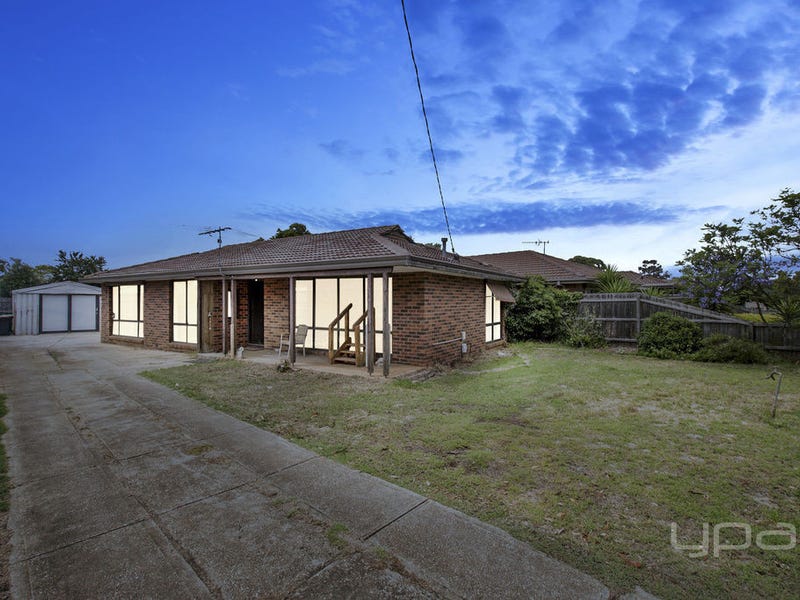 82 Exford Road, Melton South, VIC 3338