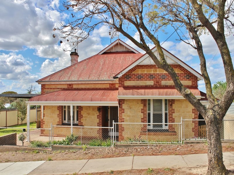 33 Charles Street, Murray Bridge, SA 5253