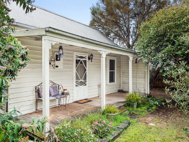 18 Napier Street, Inverleigh, Vic 3321 Property Details