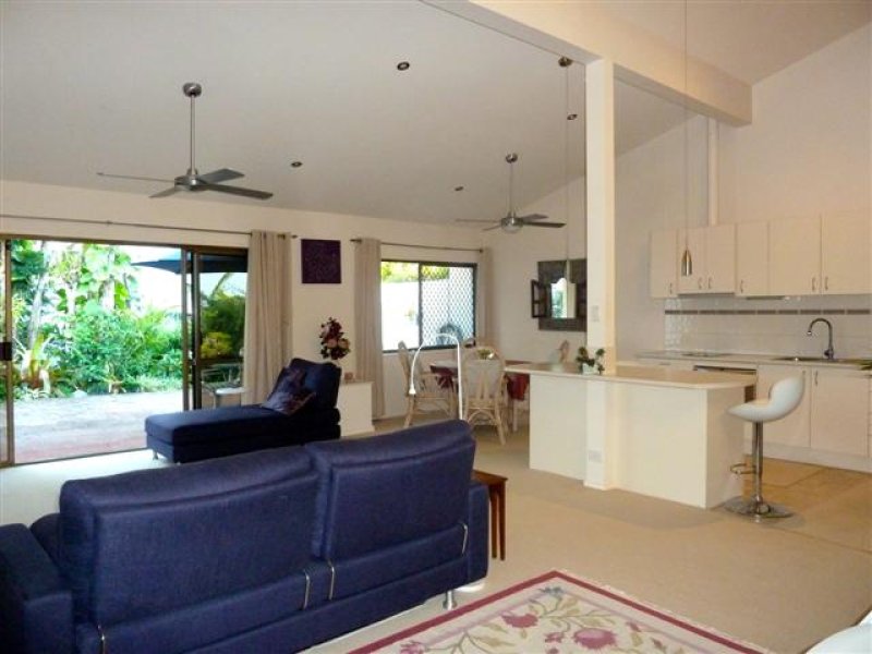 5 Campbell Street, Bundall, QLD 4217