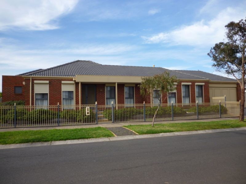 16 Drive, St Albans, VIC 3021