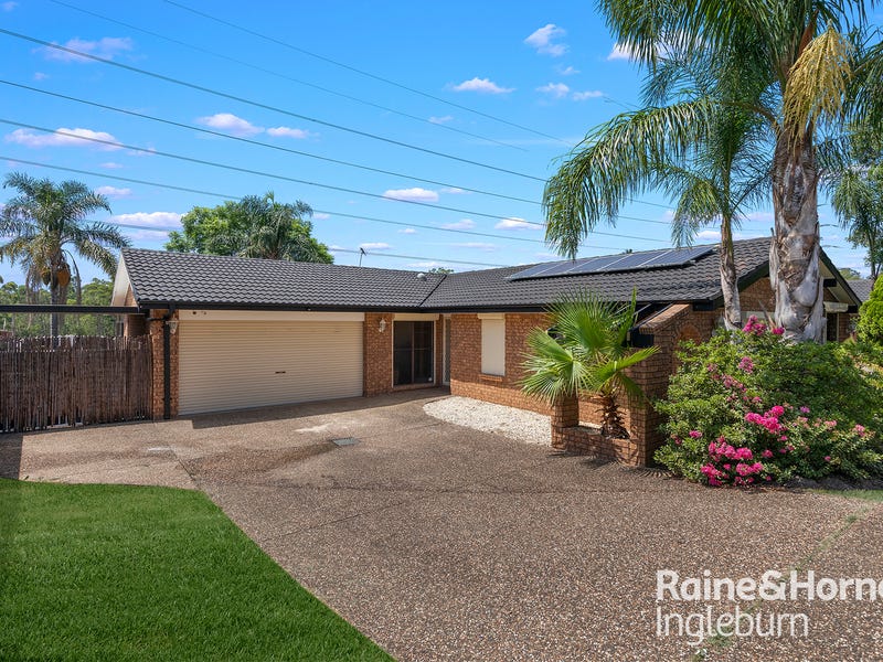 Houses for Sale in Minto, NSW 2566