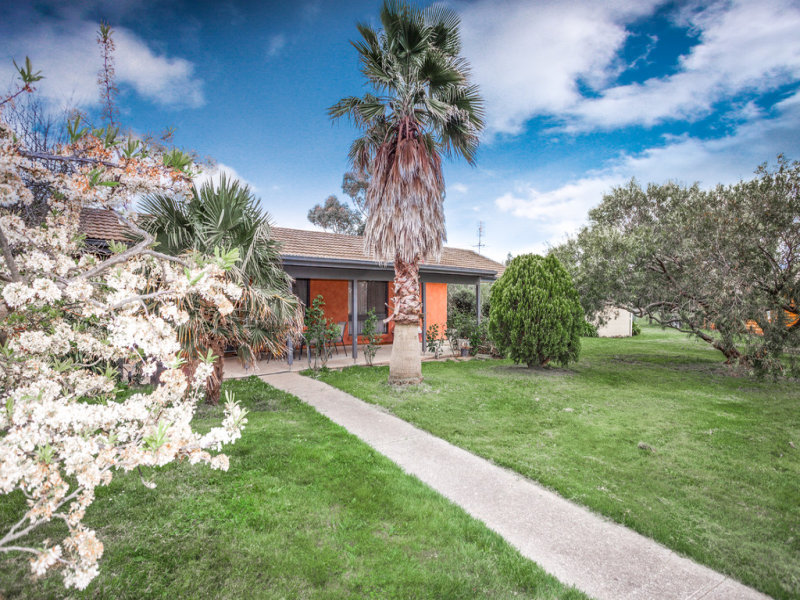 129 Peters Road, Gisborne, Vic 3437 Property Details