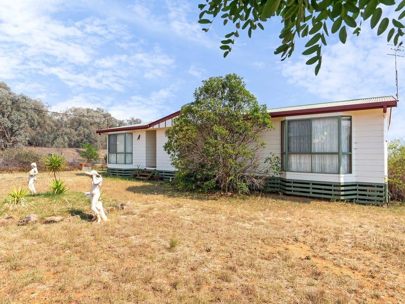 24 Mclaughlan Street, Cumnock, NSW 2867