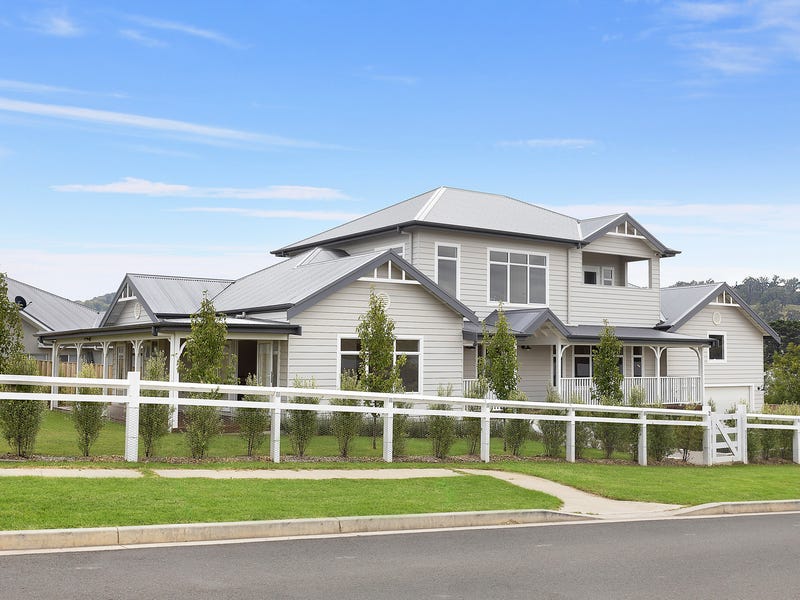 2 Sir James Fairfax Circuit, Bowral, NSW 2576 Property Details