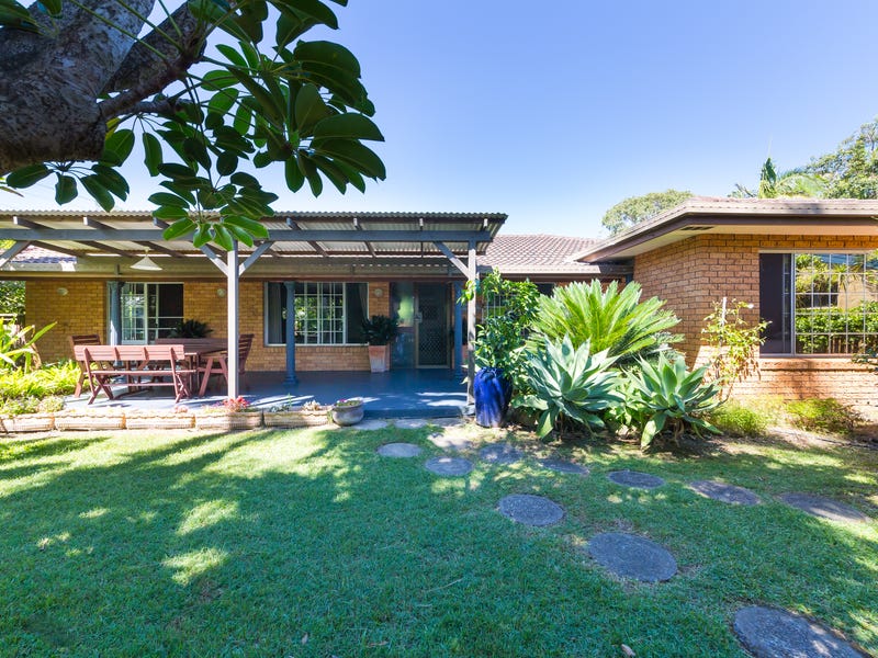 2 Bluff Road, Emerald Beach, NSW 2456