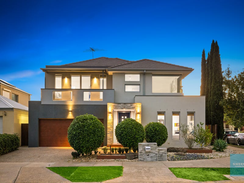 26 Central Parkway, Caroline Springs, VIC 3023 - realestate.com.au