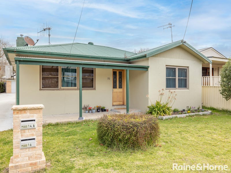 16 Albert Street, Bathurst, NSW 2795 House for Sale