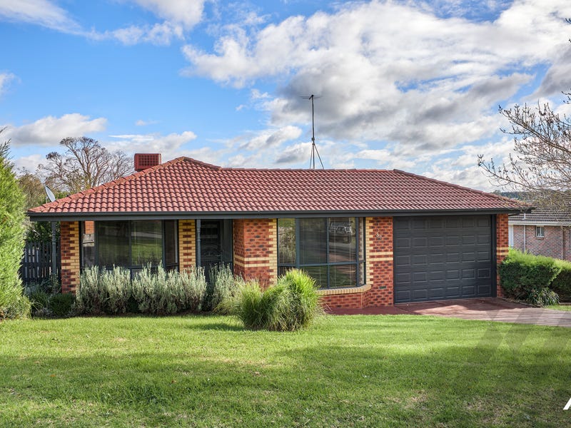 37 Darnum Street, Drouin, Vic 3818 Property Details