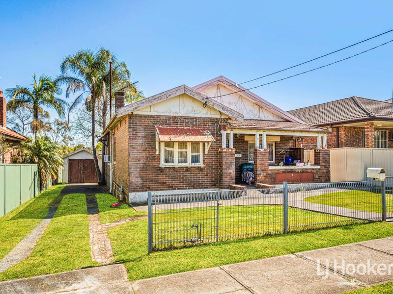 13 Chamberlain Road, Guildford, NSW 2161 Property Details