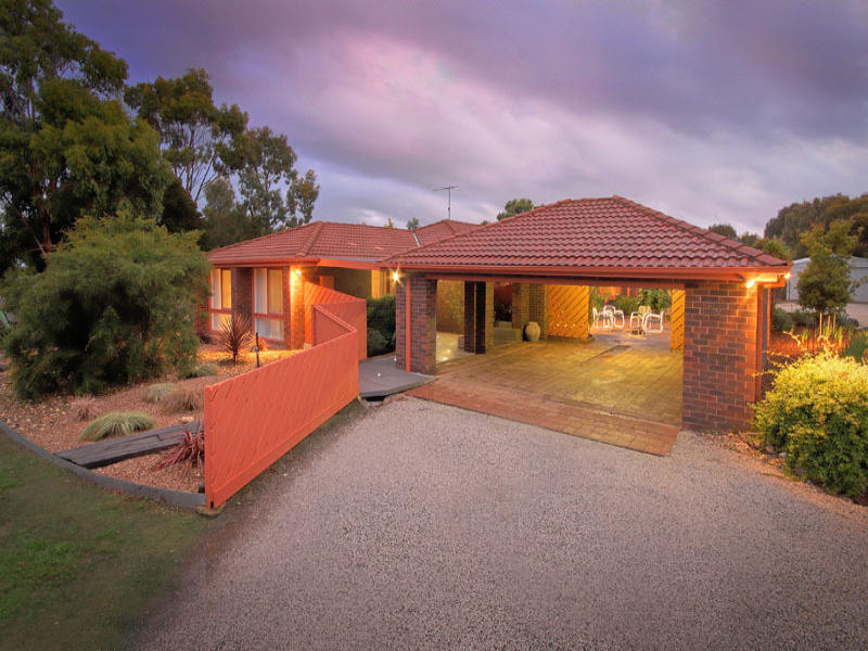 154 Kilmore Road, Gisborne, Vic 3437 Property Details