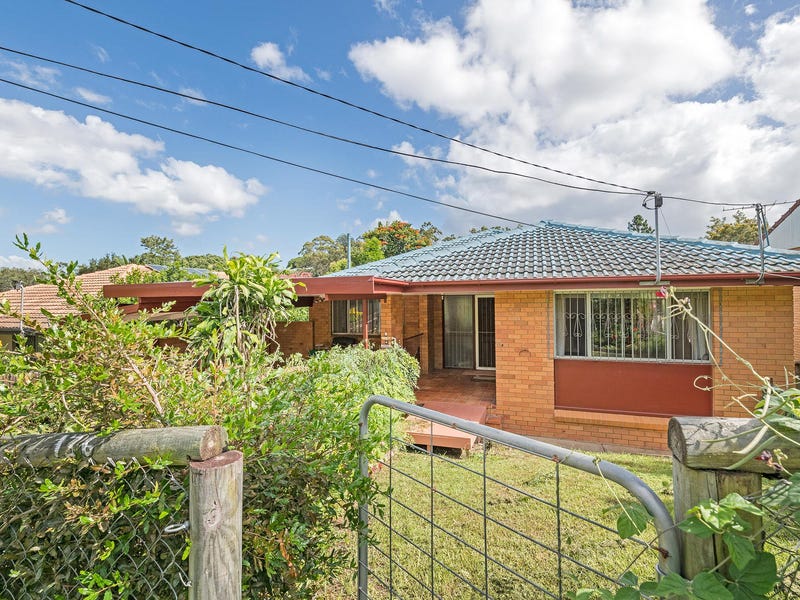 138 Harold Street, Holland Park, Qld 4121