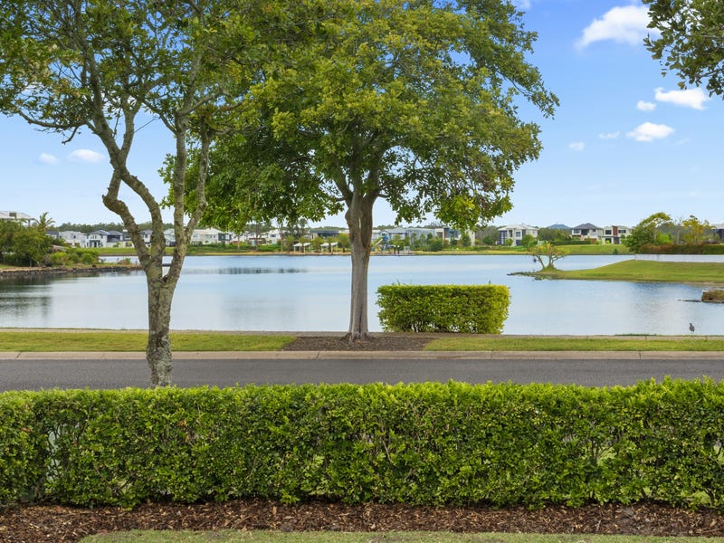 Real Estate & Property for Sale in Broadbeach, QLD 4218 (+4 locations