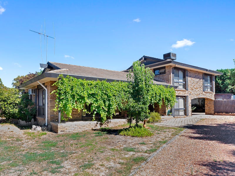 72 Symonds Street, Golden Square, VIC 3555