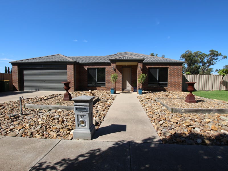 37 Diggora Road, Rochester, Vic 3561 Property Details