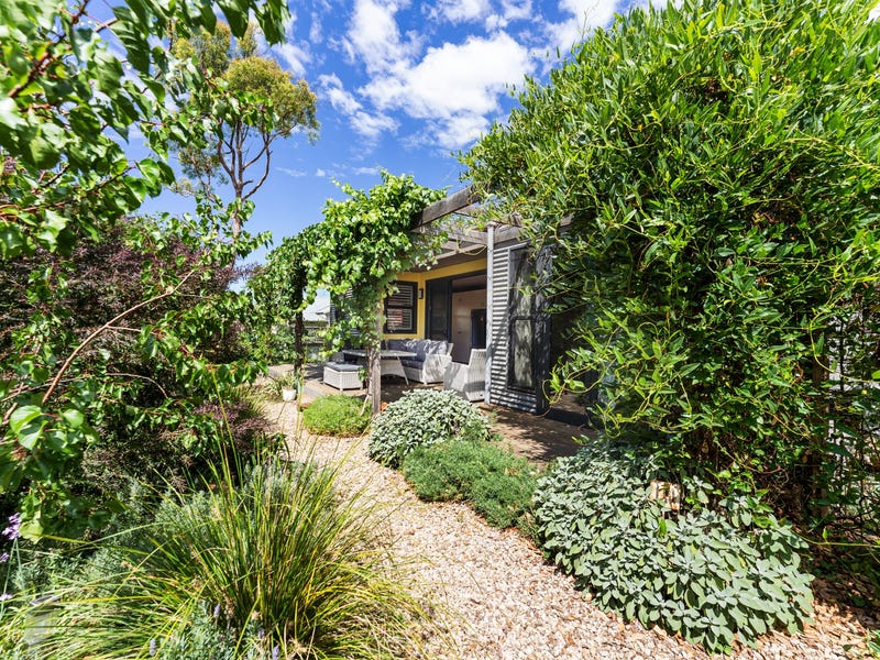 19A Stanhope Street, Daylesford, VIC 3460 - realestate.com.au