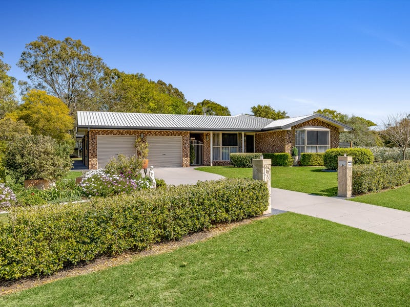 11 Pendoma Drive, Hodgson Vale, Qld 4352