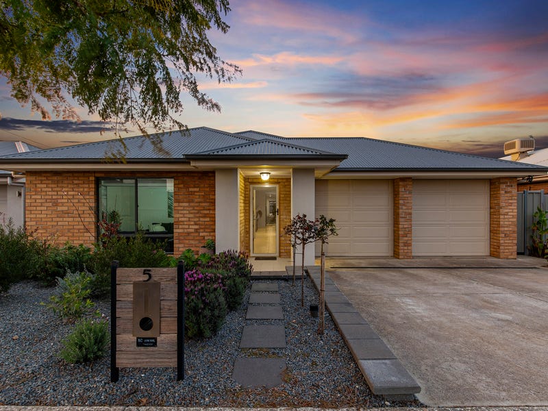 5 Sunrise Drive, Woodcroft, SA 5162 - Property Details