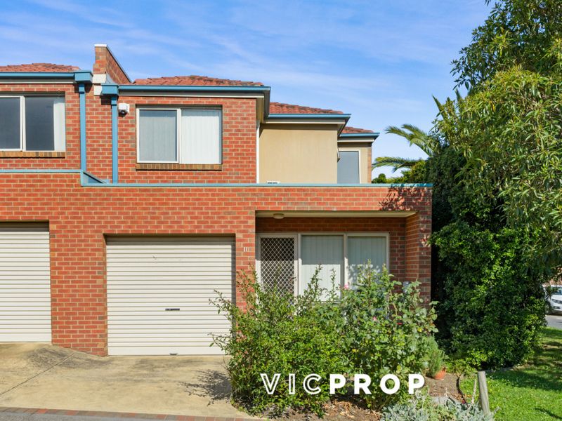 11/3339 Hopetoun Parade, Box Hill, VIC 3128