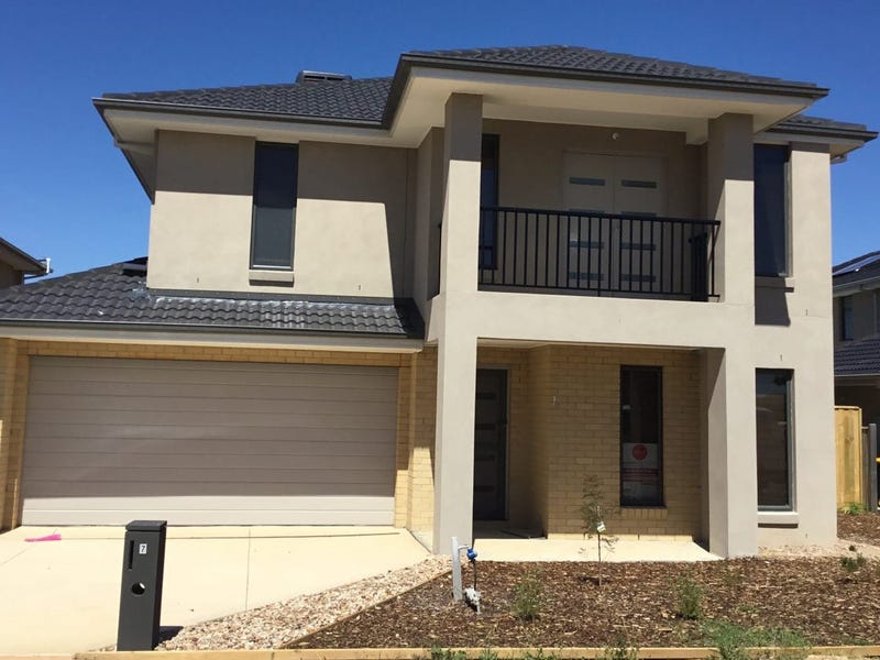 7 Spraypoint Drive, Point Cook, Vic 3030