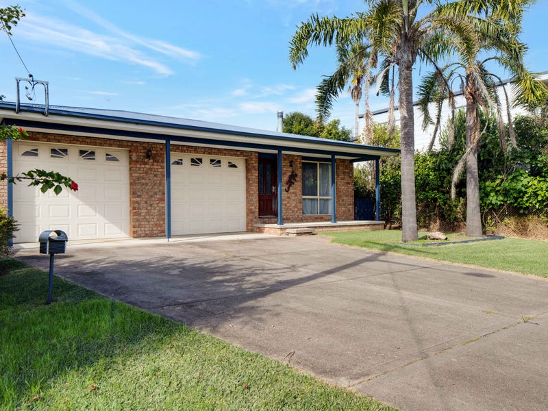 32 Deakin Parade, Tomakin, NSW 2537 House for Sale