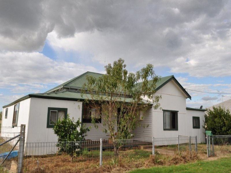 115 Pye Street, Eugowra, NSW 2806 Property Details