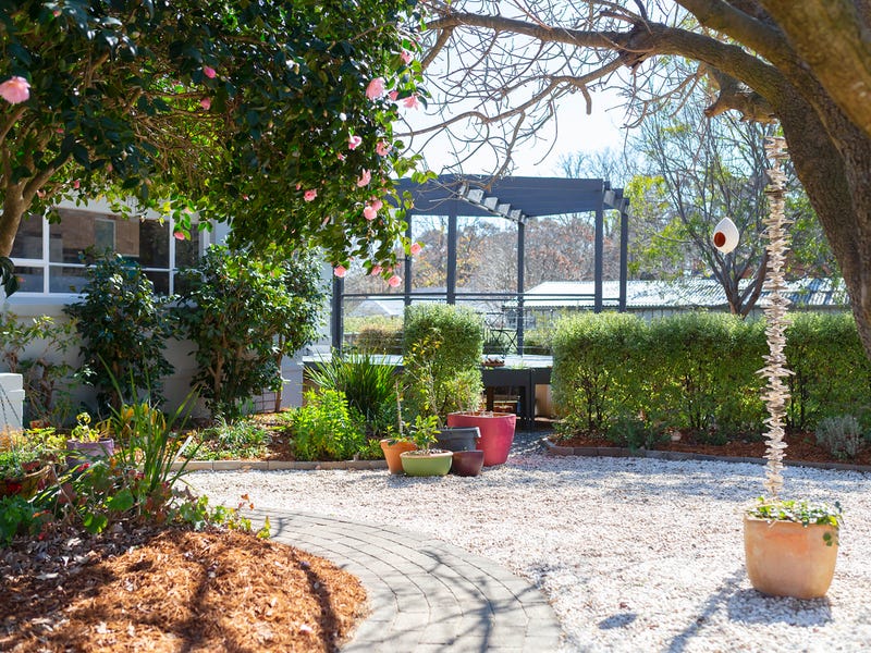 4 Peden Place, Watson, ACT 2602 Property Details