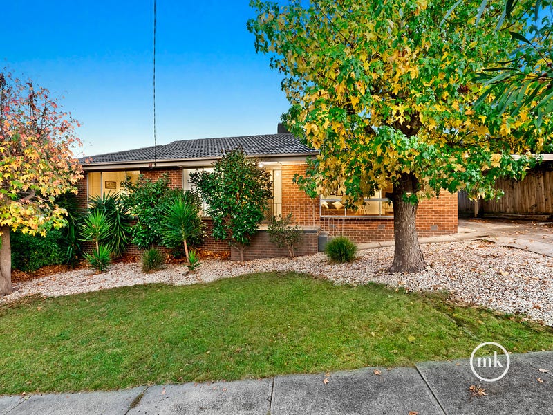 35 Pinehills Drive, Greensborough, Vic 3088 Property Details
