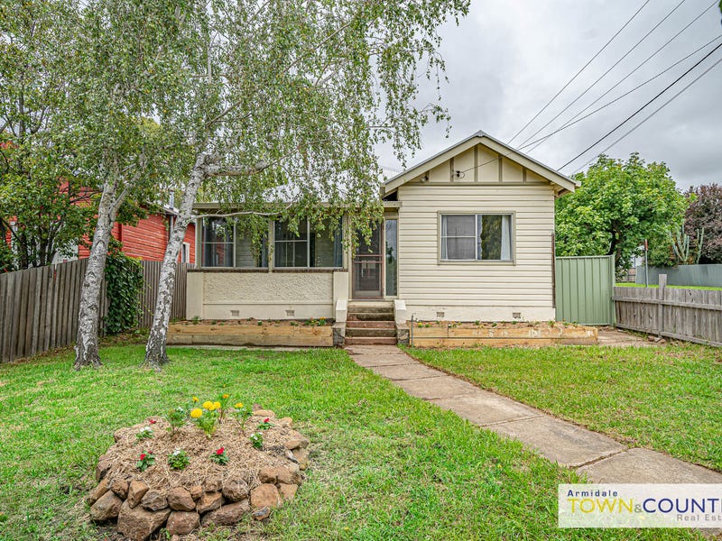 194 Mann Street, Armidale, NSW 2350
